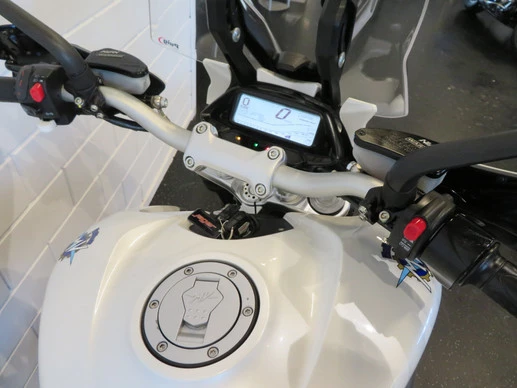 MV Agusta Stradale - Afbeelding 5 van 14