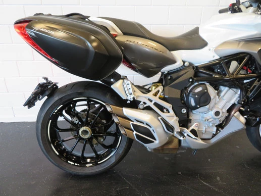 MV Agusta Stradale - Afbeelding 10 van 14