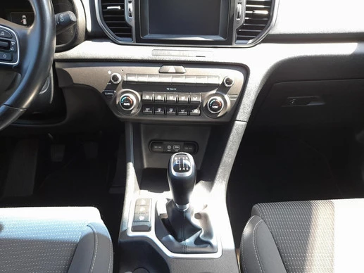 Kia Sportage - Afbeelding 27 van 30