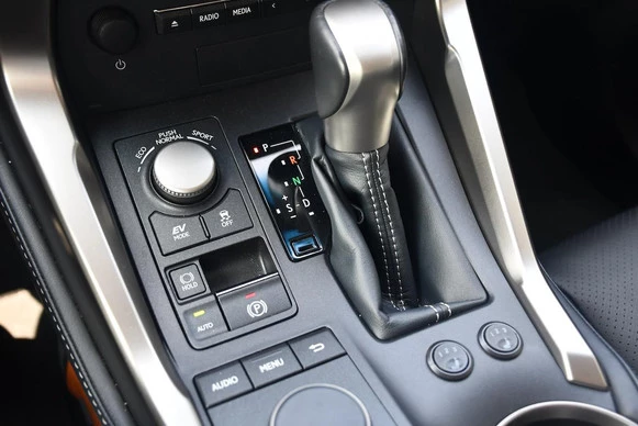 Lexus NX - Afbeelding 18 van 23