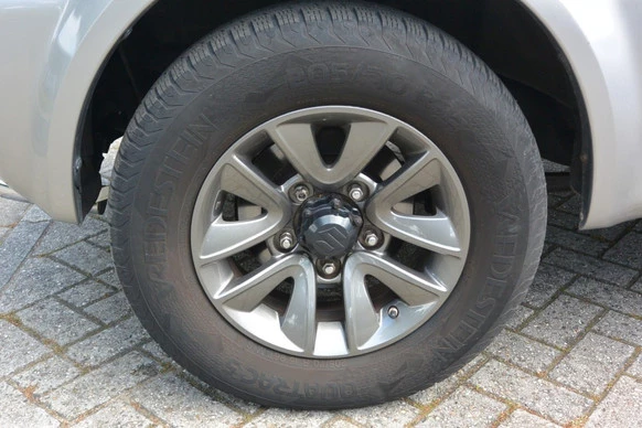 Suzuki Jimny - Afbeelding 15 van 30