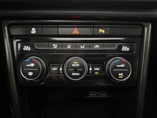 Volkswagen T-Roc - Afbeelding 29 van 30