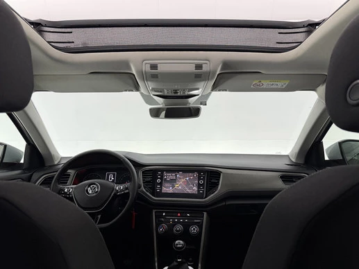 Volkswagen T-Roc - Afbeelding 15 van 30