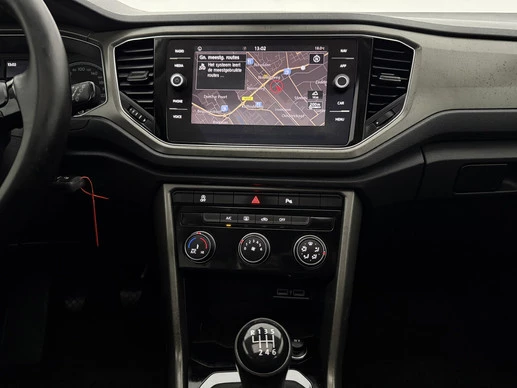 Volkswagen T-Roc - Afbeelding 21 van 30