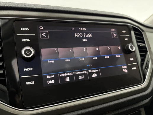 Volkswagen T-Roc - Afbeelding 29 van 30