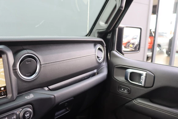 Jeep Wrangler - Afbeelding 17 van 30