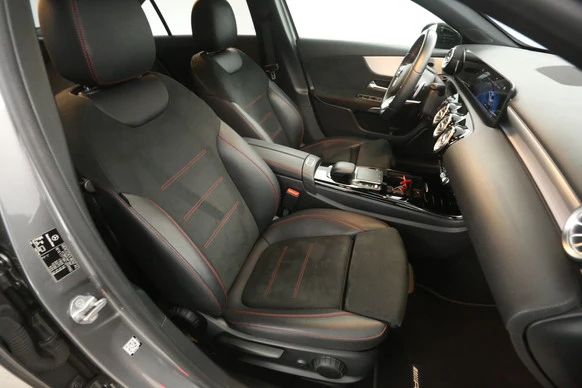 Mercedes-Benz A-Klasse - Afbeelding 14 van 30