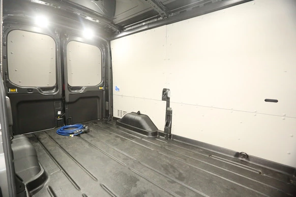 Ford E-Transit - Afbeelding 27 van 30