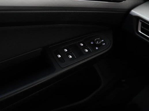 Volkswagen Golf - Afbeelding 25 van 29