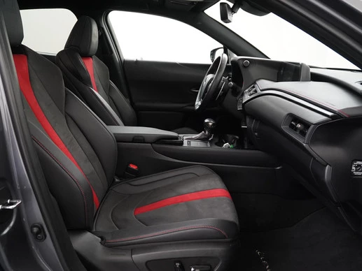 Lexus UX - Afbeelding 3 van 30