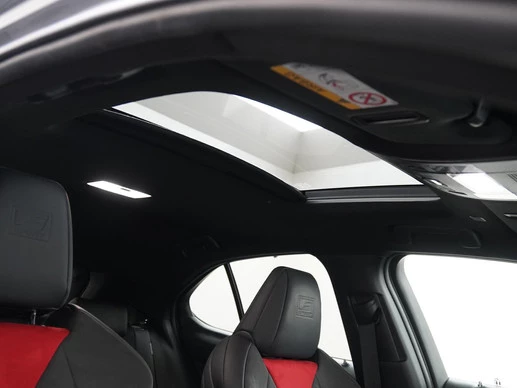 Lexus UX - Afbeelding 28 van 30
