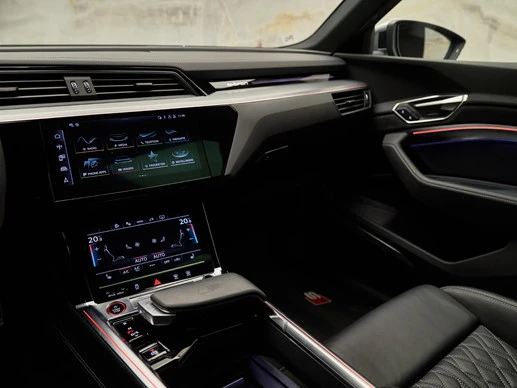 Audi SQ8 - Afbeelding 18 van 30