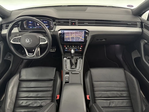 Volkswagen Passat - Afbeelding 13 van 30