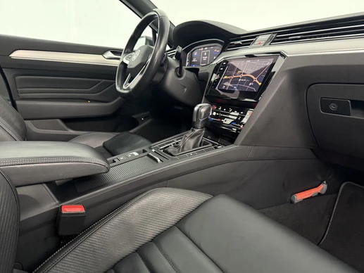 Volkswagen Passat - Afbeelding 16 van 30