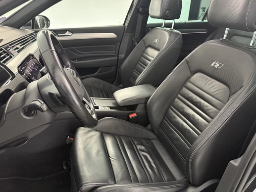 Volkswagen Passat - Afbeelding 18 van 30