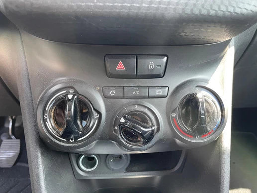 Peugeot 208 - Afbeelding 11 van 30