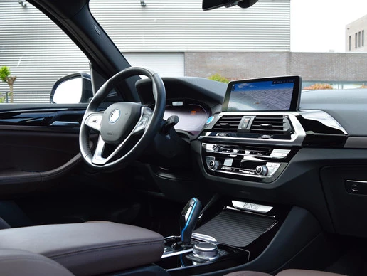 BMW iX3 - Afbeelding 15 van 27