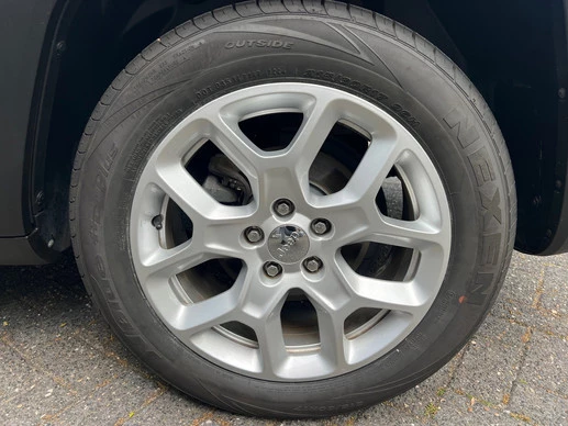 Jeep Renegade - Afbeelding 9 van 30
