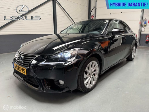 Lexus IS - Afbeelding 1 van 30