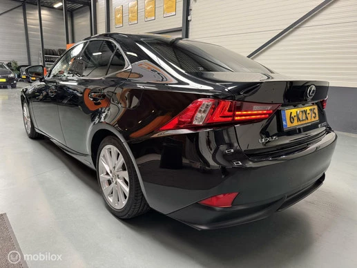 Lexus IS - Afbeelding 3 van 30
