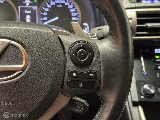 Lexus IS - Afbeelding 9 van 30