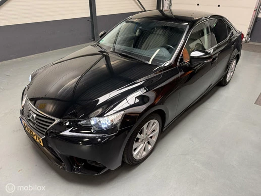 Lexus IS - Afbeelding 17 van 30