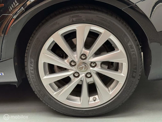 Lexus IS - Afbeelding 19 van 30
