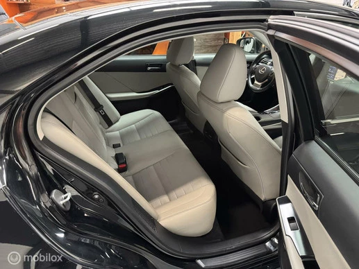 Lexus IS - Afbeelding 24 van 30