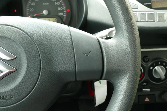 Suzuki Alto - Afbeelding 16 van 30