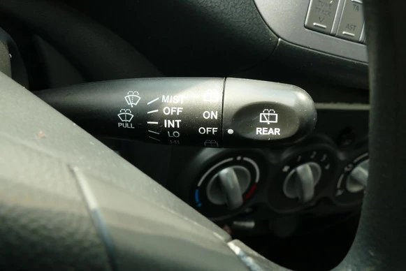 Suzuki Alto - Afbeelding 18 van 30