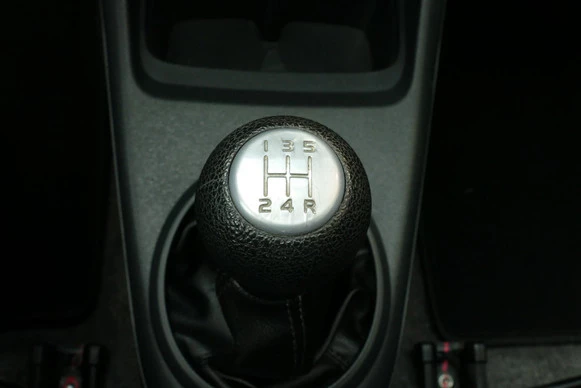 Suzuki Alto - Afbeelding 19 van 30