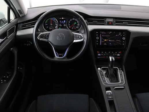 Volkswagen Passat - Afbeelding 3 van 30