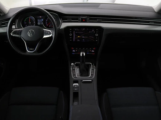 Volkswagen Passat - Afbeelding 9 van 30