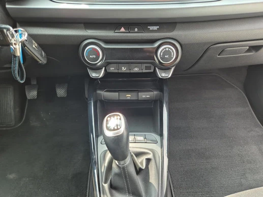 Kia Rio - Afbeelding 22 van 23