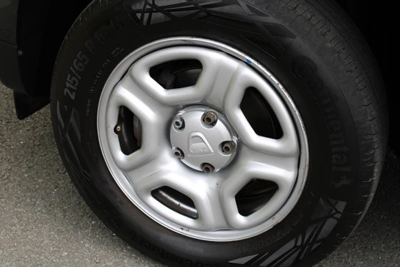 Dacia Duster - Afbeelding 9 van 27