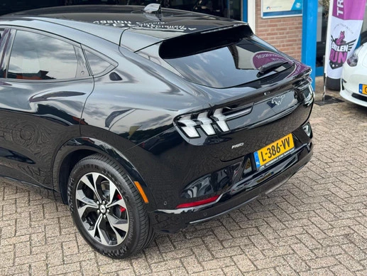 Ford Mustang Mach-E - Afbeelding 4 van 30