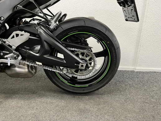 Kawasaki Ninja ZX - Afbeelding 16 van 20