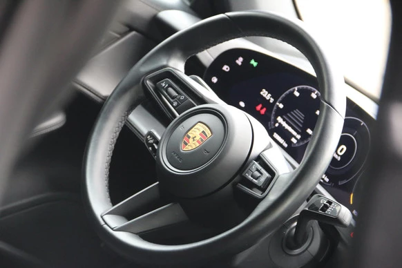 Porsche Taycan - Afbeelding 10 van 24