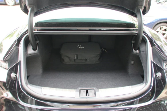 Porsche Taycan - Afbeelding 24 van 24