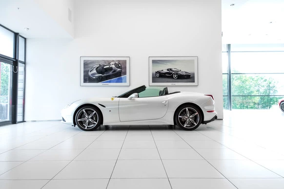 Ferrari California - Afbeelding 1 van 25