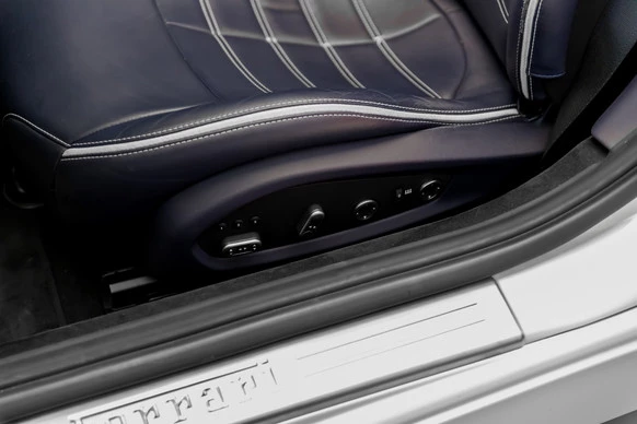 Ferrari California - Afbeelding 20 van 25