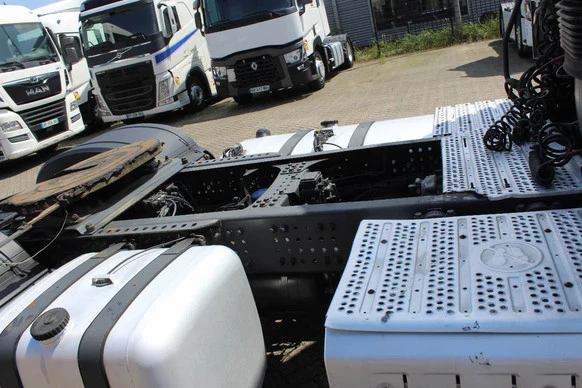 Mercedes-Benz Actros - Afbeelding 11 van 24