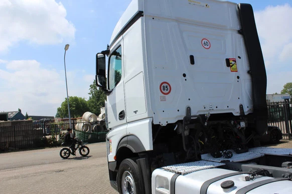 Mercedes-Benz Actros - Afbeelding 16 van 24
