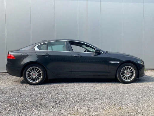 Jaguar XE - Afbeelding 25 van 30