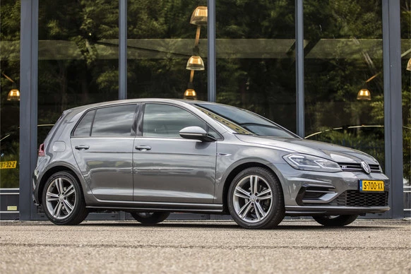 Volkswagen Golf - Afbeelding 1 van 30