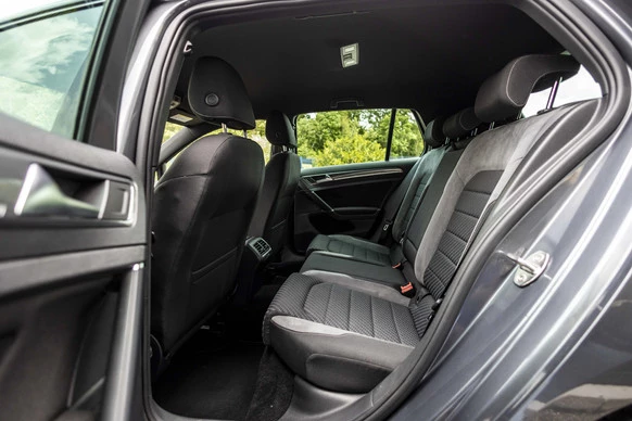 Volkswagen Golf - Afbeelding 14 van 30