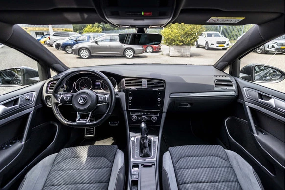 Volkswagen Golf - Afbeelding 15 van 30