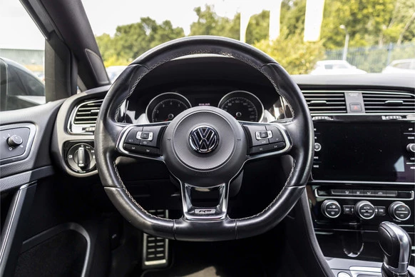 Volkswagen Golf - Afbeelding 19 van 30