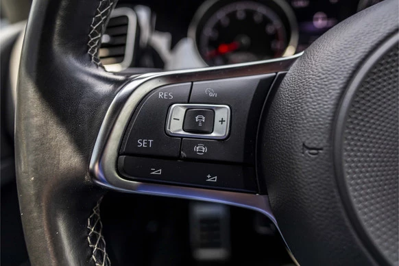 Volkswagen Golf - Afbeelding 25 van 30