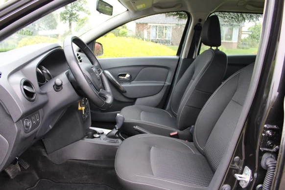 Dacia Logan - Afbeelding 4 van 30
